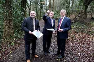 Center Parks CEO Martin Dalby, Taoiseach Enda Kenny and Mark Foley MD of Coillte Enterprise at the Ballymahon site in 2015