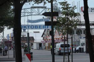 welcome-to-oktoberfest_6421