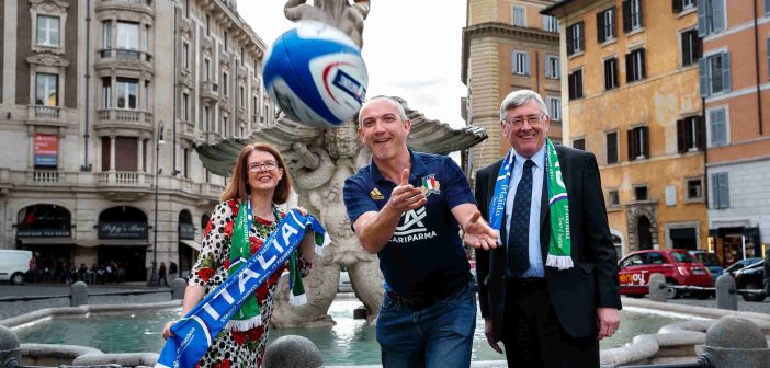 **NO REPRO FEE** 10-02-2017 Score for tourism! Tourism Ireland capitalises on Six Nations clash to boost tourism from Italy and to support 2023 Rugby World Cup bid. Pictured L – R – Niamh Kinsella, Tourism Ireland’s Manager Italy; Italy coach, Conor O’Shea; and Irish Ambassador to Italy, Bobby McDonagh, at the Piazza Barberini in Rome, on the eve of the clash between Ireland and Italy in the 2017 Six Nations Championship