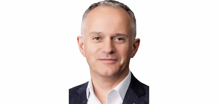 Jeremy Bowen