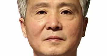 Xiangdong He ambassador of China to Ireland