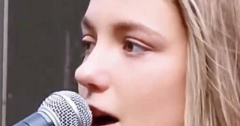 Dublin busker on Grafton Street