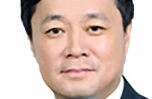 He Dongfeng President of COMAC
