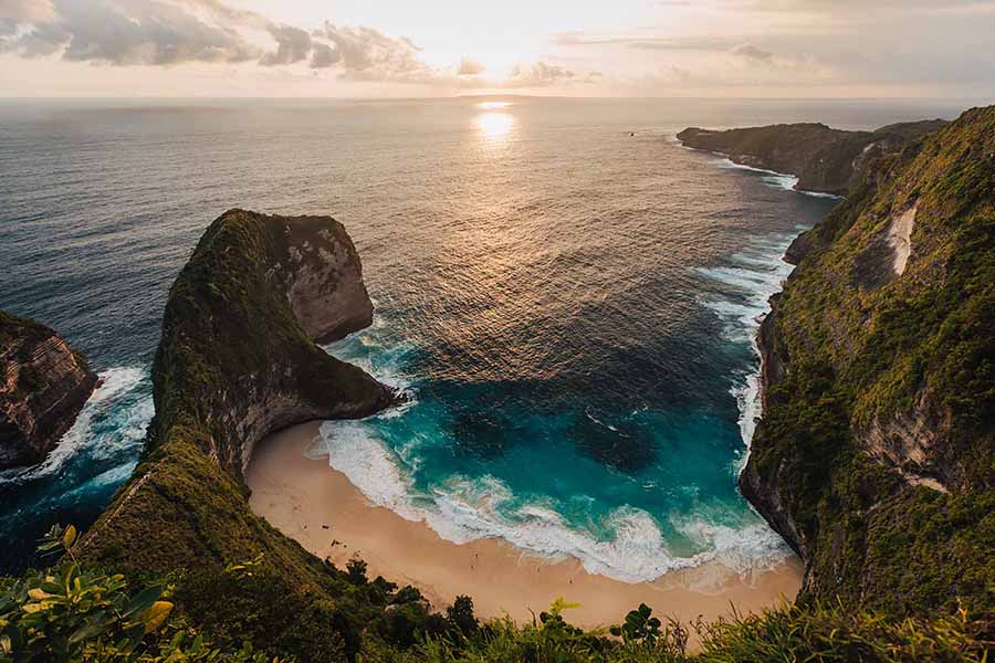 Kelingking Beach Nusa Penida Bali web