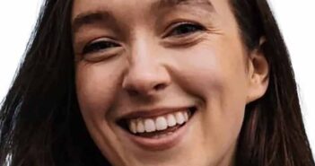 Aine Leech content creator