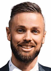 Immanuel Debeer, CEO of Flight Hack