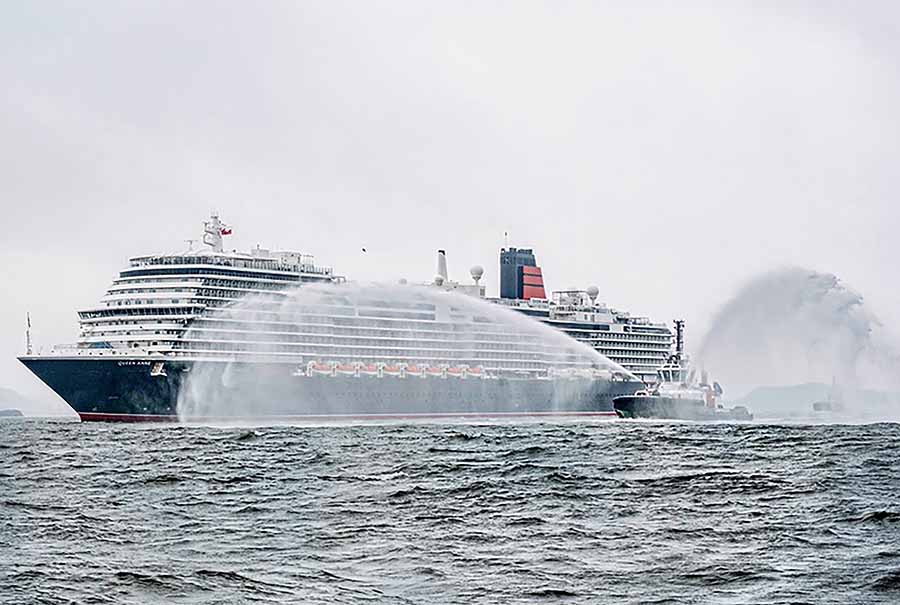 Queen Anne enters the river Forth
