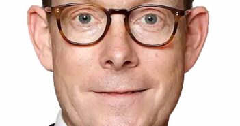 Tobias Billstrom