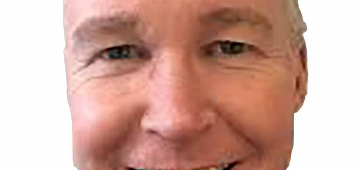 Darren Neyon of the Ski club GB