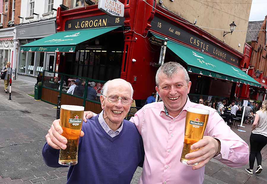 Donal Smith and Paddy Kennedy of Grogan's pub