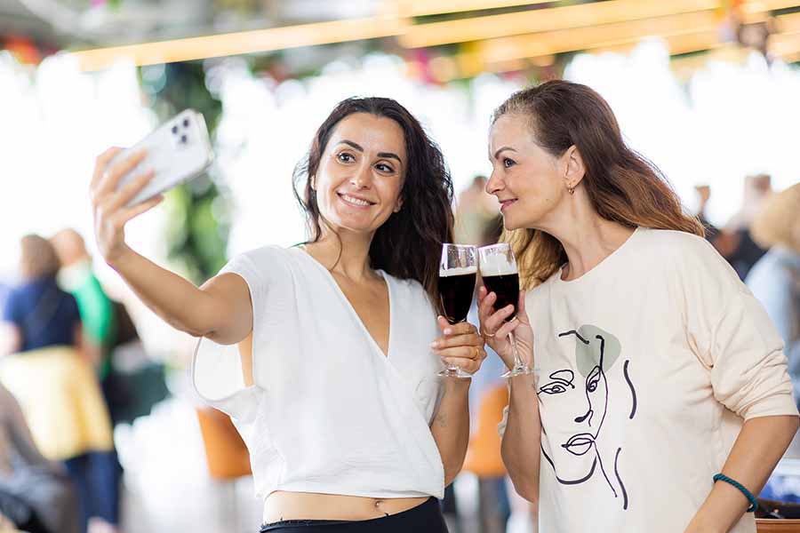 Beatriz and Lourdes Pozo Fuerte at the Guinness Storehouse 25 millionth visitor- celebration