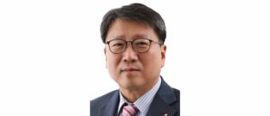 Jeong Hong-geun outgoing CEO of T'way Air