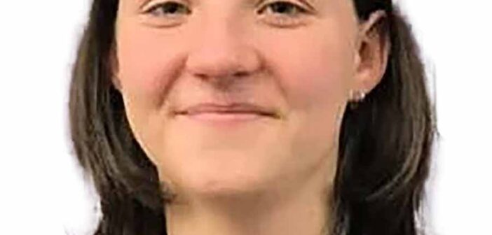 Muiireann Bagley, 17 year old pilot