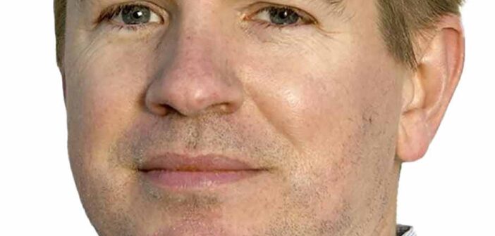 Tom Lyons Journalist