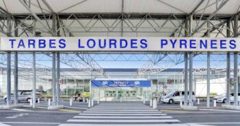 Lourdes airport