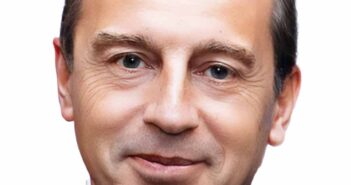 Airbus reduces A220 deliveries from 14 to 12 a month amid concerns about Belfast