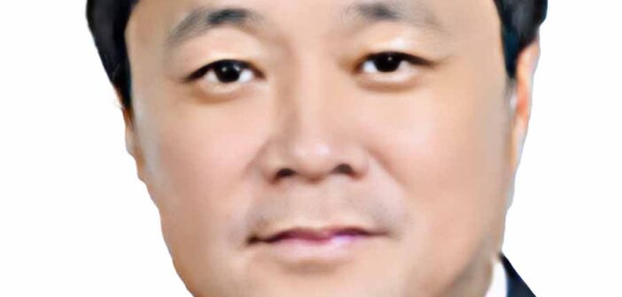 He Dongfeng President of COMAC