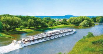 RE Waydelich from CroisiEurope