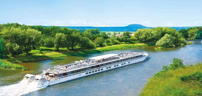 RE Waydelich from CroisiEurope