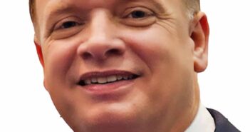 Seamus Heaney head of Visit Cork