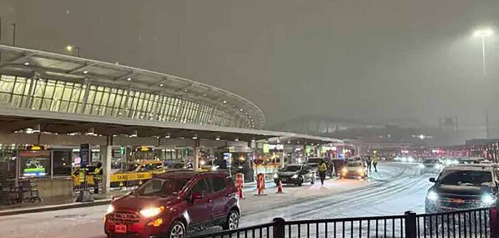 Snow at JFK airport, Saint Stephen's Day 2025
