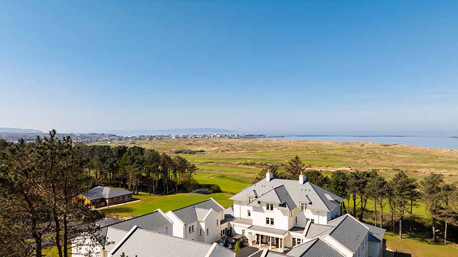 Dunluce Lodge Portrush with sea view