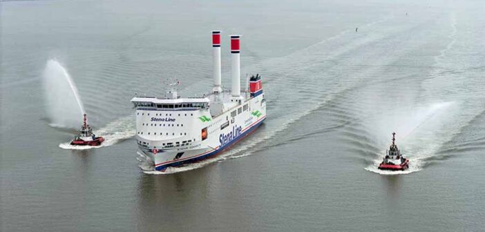 Stena Connecta arrives in Belfast Harbour - water cannons