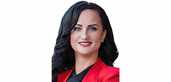 Anneliese (Badescu) Toader managoer of the Leonardo Hotel