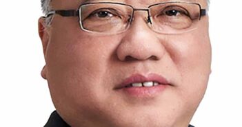 Dato Sri Tiong King Sing Malaysia Tourism Ministe