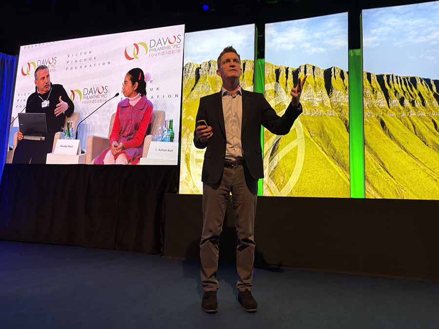 Peter Cosgrove speaking at IHF 2026