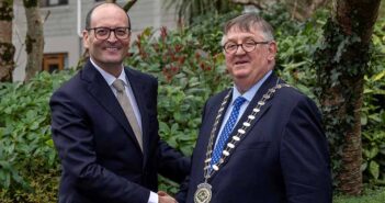 Michael Magner hands over to Matt O'Connor