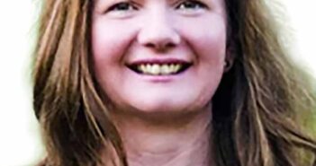 Róisín Curley Give Wine a Future speaker