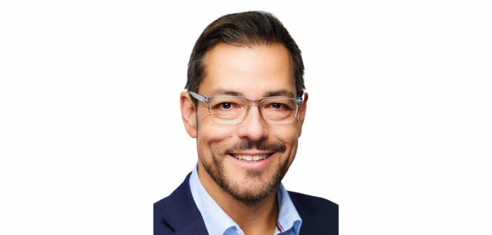 Jim Bitticks CEO of Dave's Hot Chicken