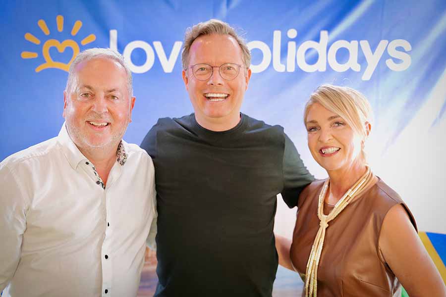Clem Walshe, Donat retif CEO and Siobhain Mulhollaqnd of Loveholidays
