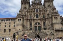 Clare born ballad singer Senan Lillis completes the Camino on his 72nd birthday