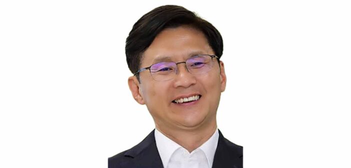 Park Byung-ryul CEO of Jin Air who is leading the merger proposal