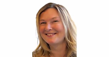 Zoe Ewing-Evans founder of Two Pups Fairview