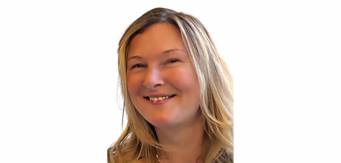 Zoe Ewing-Evans founder of Two Pups Fairview