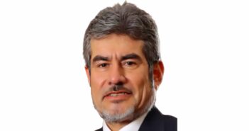 Rogers Martín Valencia Espinoza Peru Minisetr for Tourism