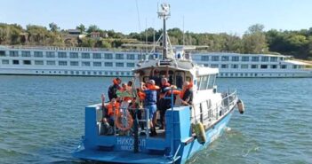 The rescue of the Viking Ullur on the Danube on Thursday